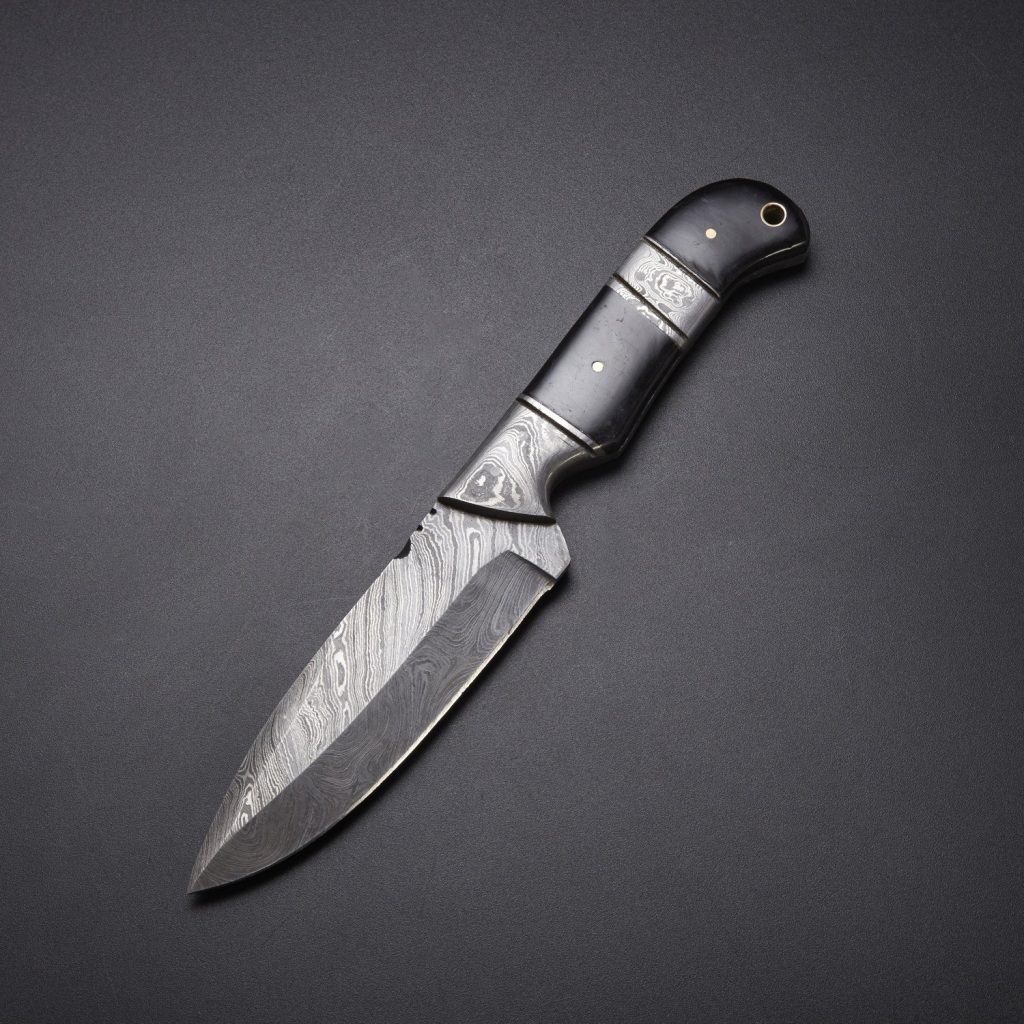 Buffalo Horn Handmade Damascus Knife
