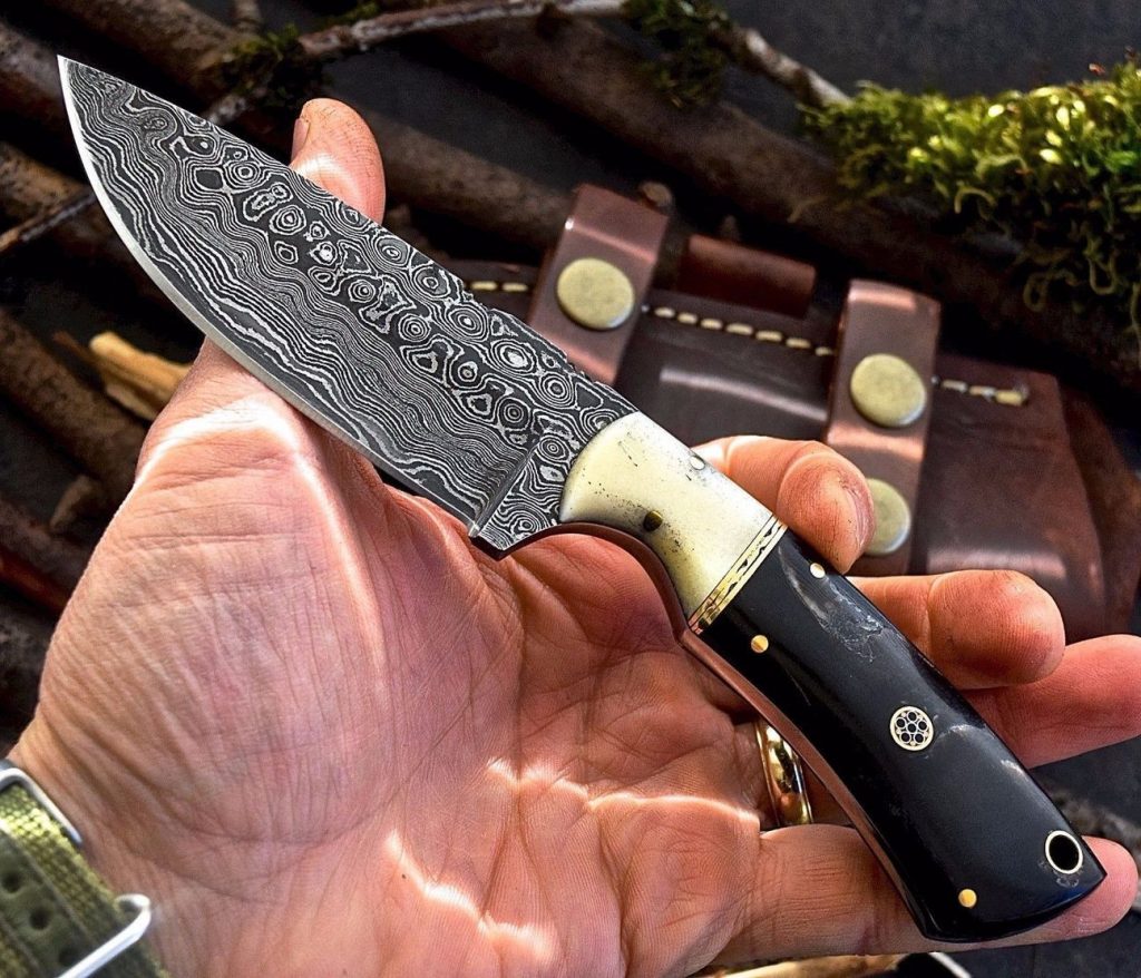 Customize Handmade Raindrop Damascus Steel Hunting Knife