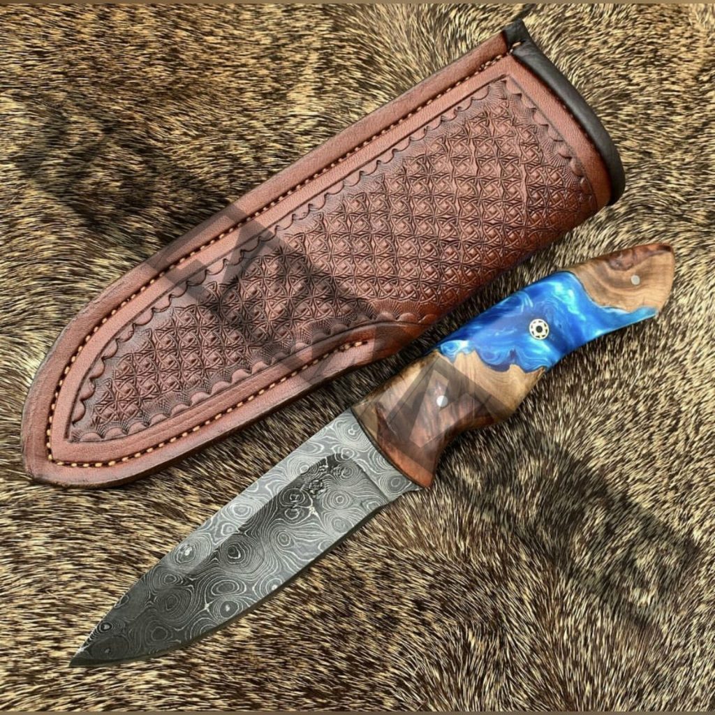 Handmade Damascus Steel Raindrop EDC Knife
