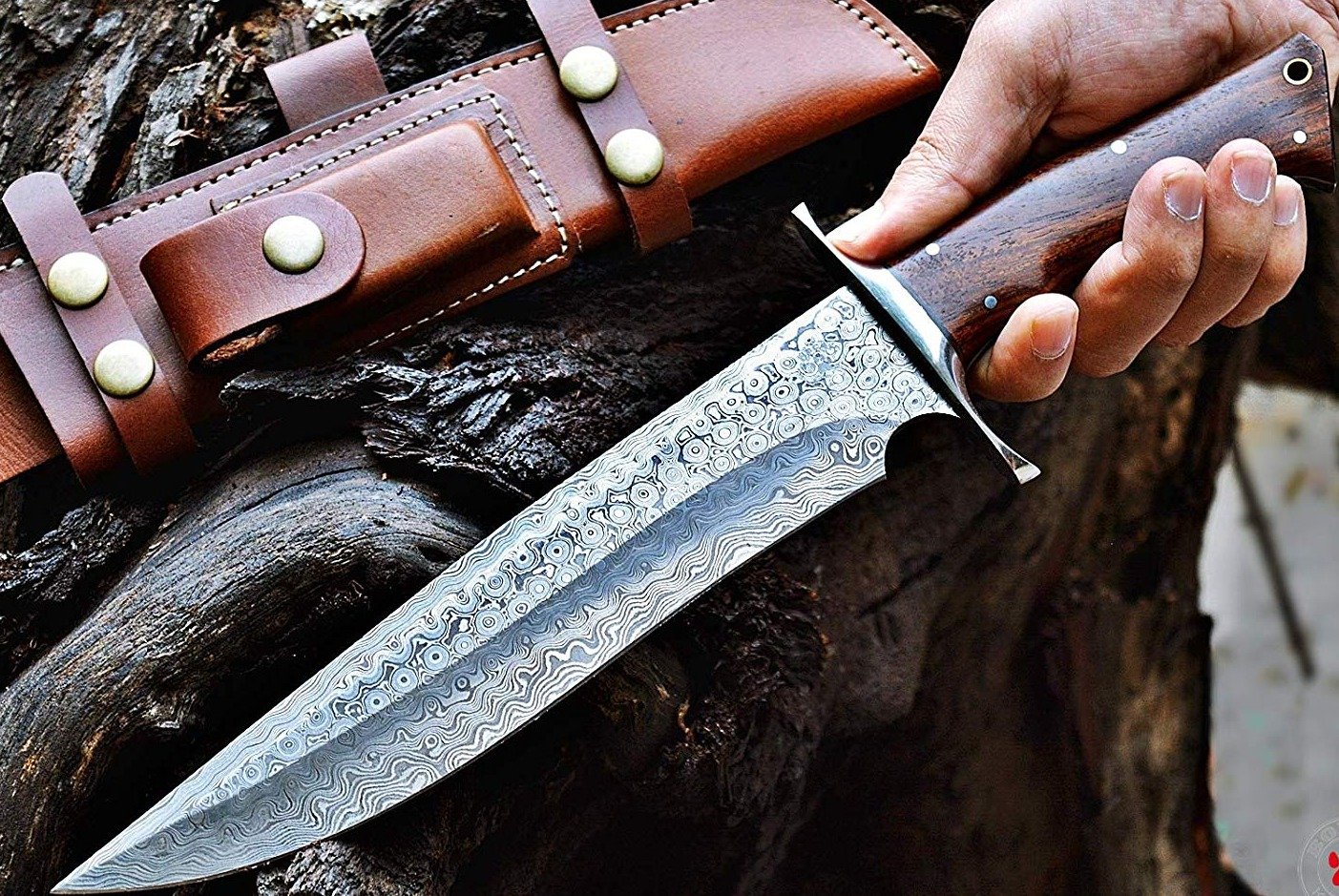 Custom steel bowie knife