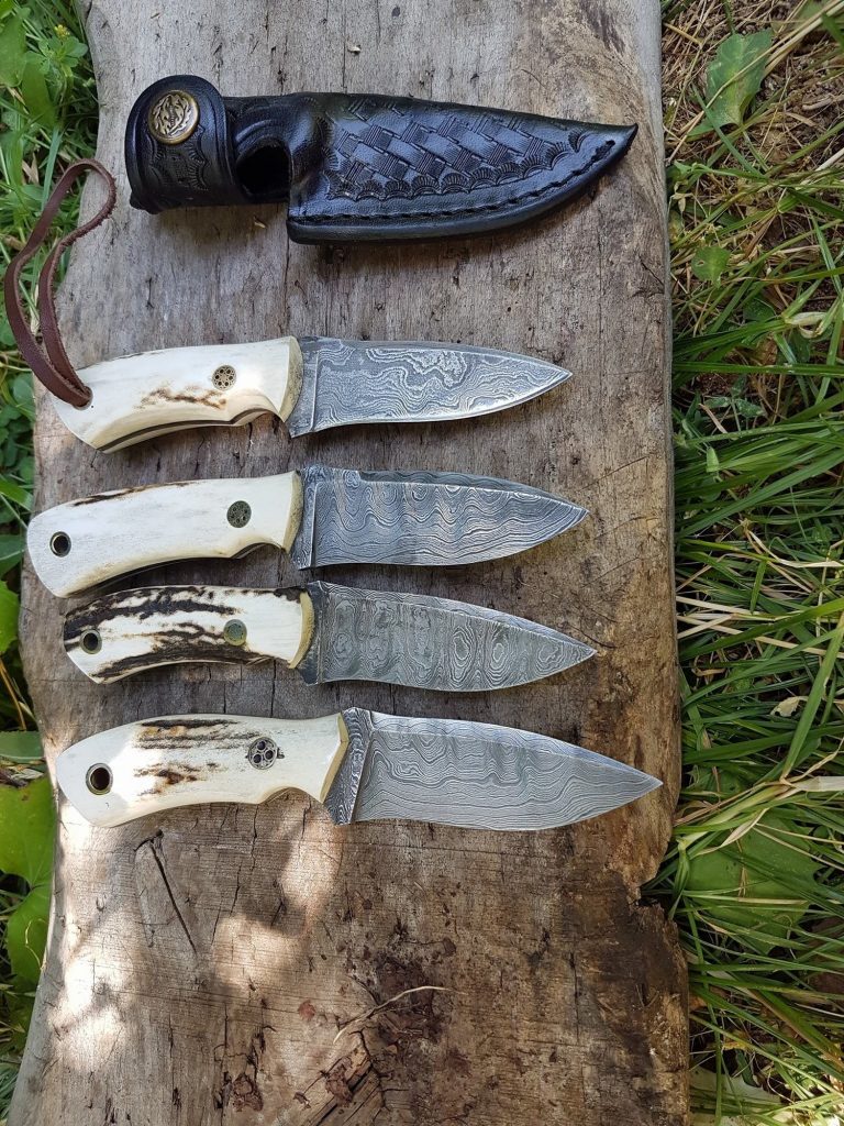 Handmade Damascus Steel Olive Wood Camping/Skinning/Hunting Knife