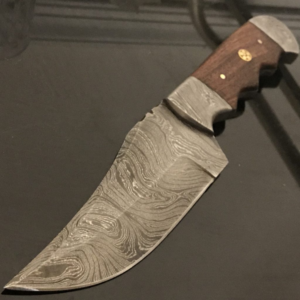 Handmade Stunning Damascus Steel Hunting Knife With Walnut Handle