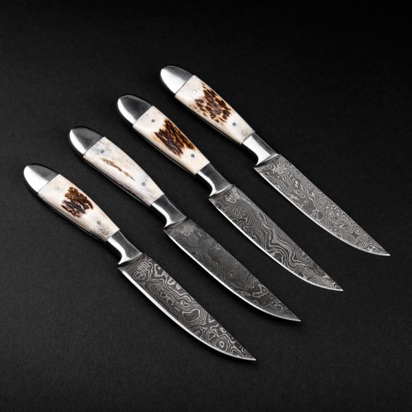 Damascus steel steak knife